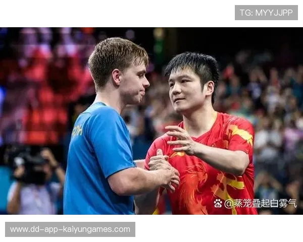 赛后多特蒙德教练主动合影，认可樊振东巨星身份，多特蒙德新教练